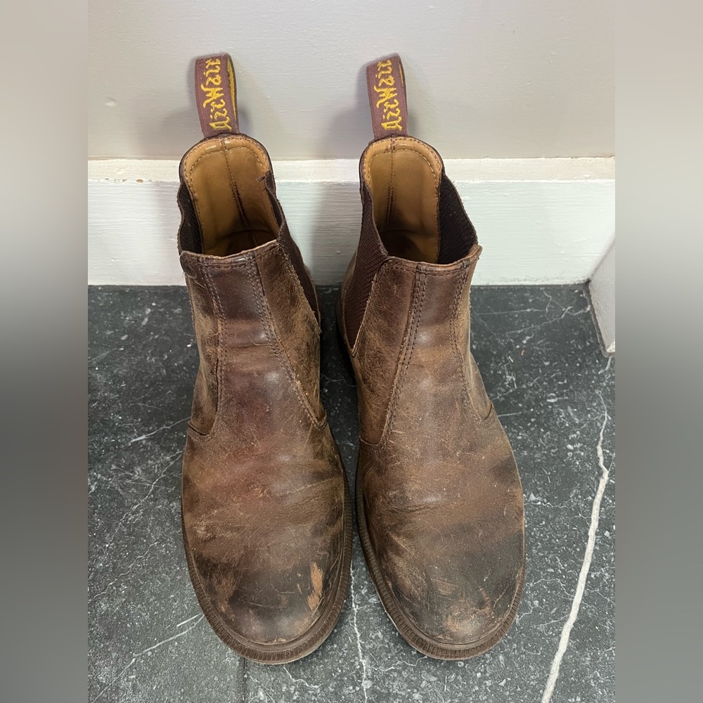 Dr. Martens Chelsea boot (2976) size 8 in women’s